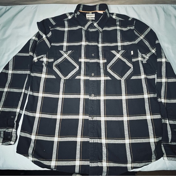 Timberland White and Blue navy Casual Button Down Shirt - Picture 1 of 8